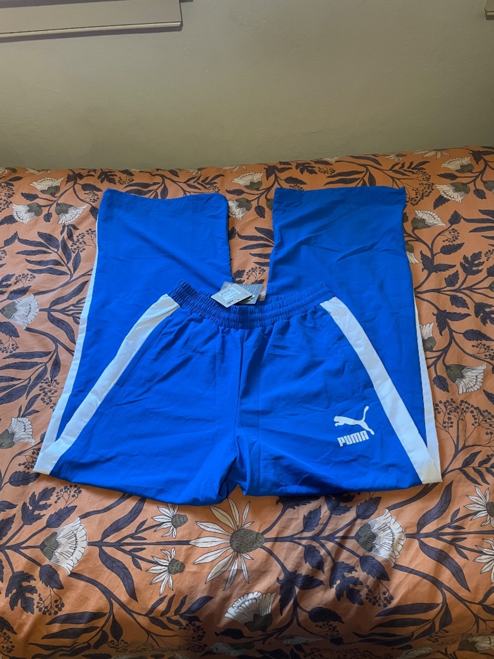 Puma Track Pants - Small - Picture 2 of 6